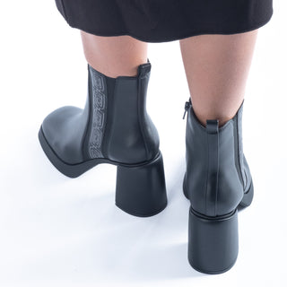 Botins Liu Jo Grace 04